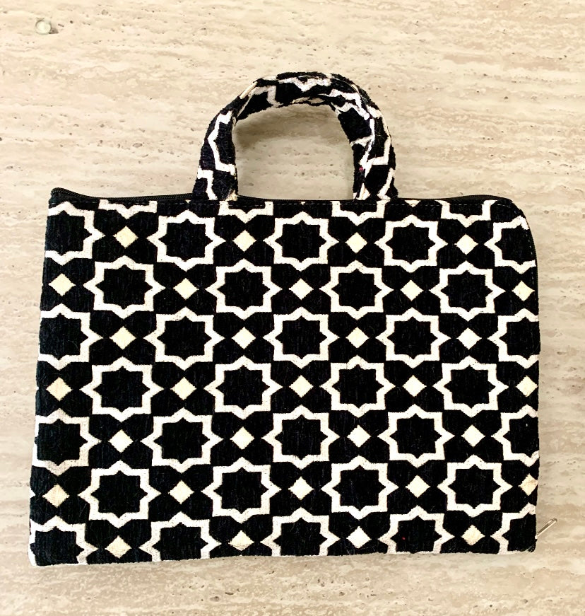 ATLAS TECH – Pochette PC Artisanale Marocaine