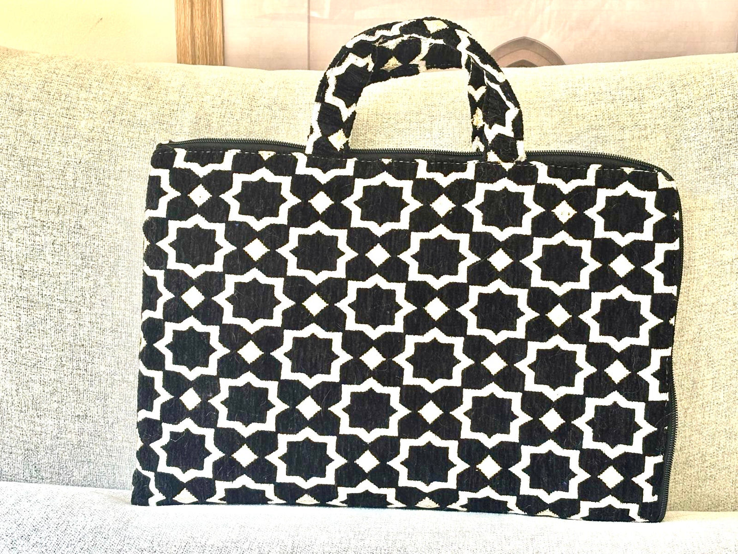 ATLAS TECH – Pochette PC Artisanale Marocaine